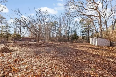 Exterior - 10 Knowles Ave, Wareham, MA 02538 photo 4 of 4