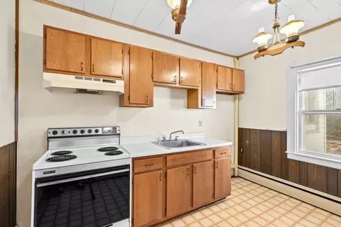 Kitchen - 10 Knowles Ave, Wareham, MA 02538 photo 4 of 5