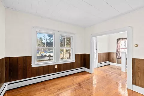 Living - 10 Knowles Ave, Wareham, MA 02538 photo 1 of 2