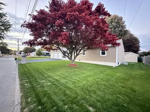 52 Dillon St, Chicopee, MA 01013 photo 5