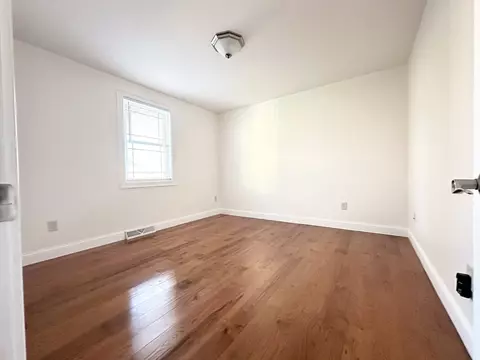 52 Dillon St, Chicopee, MA 01013 photo 21