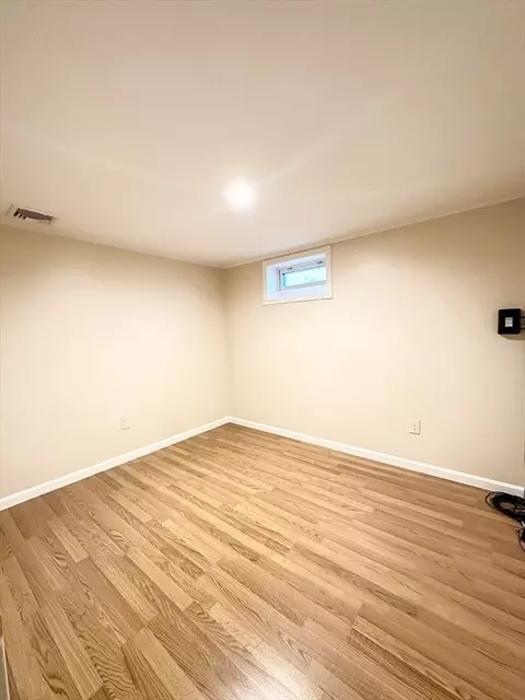 52 Dillon St, Chicopee, MA 01013 photo 38