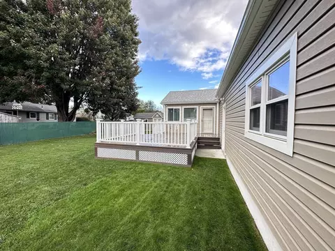 52 Dillon St, Chicopee, MA 01013 photo 11