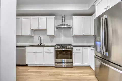 120 Moore St #206, Boston, MA 02128