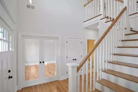 12 Olean Rd, Burlington, MA 01803 photo 3