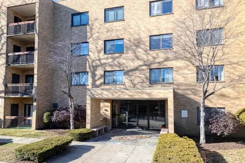 41 Centre St #403, Brookline, MA 02445 photo 21