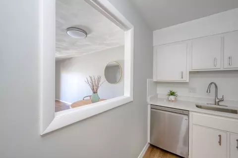 41 Centre St #403, Brookline, MA 02445 photo 7
