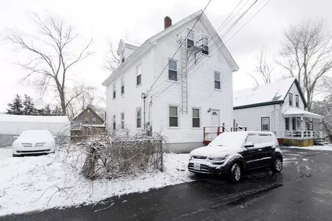 1 Meadow Pl, Taunton, MA 02780