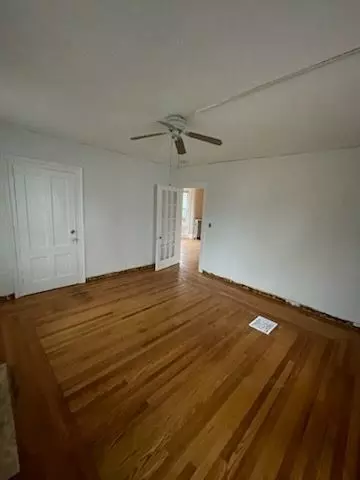 22 Gaston St, Easthampton, MA 01027 photo 13