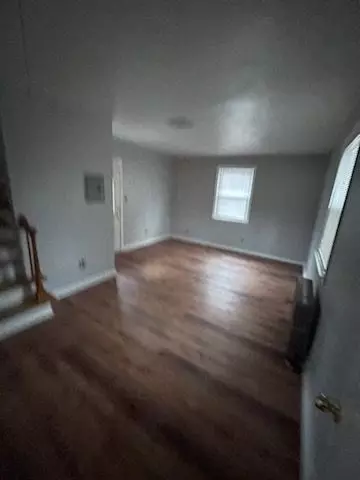 22 Gaston St, Easthampton, MA 01027 photo 6