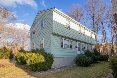 2 Starbird Ave # -4, Boston, MA 02131