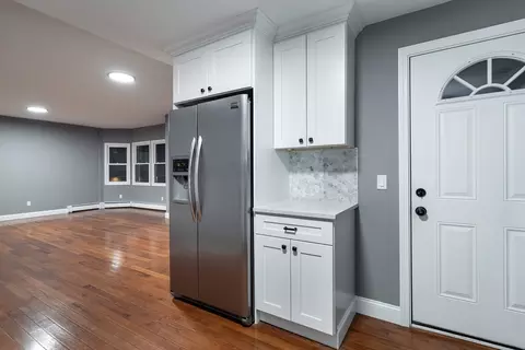 522 Broadway, Fall River, MA 02724 photo 4