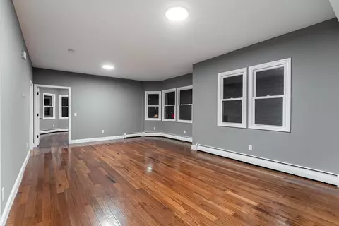 522 Broadway, Fall River, MA 02724 photo 2