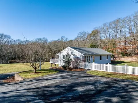 99 Wood Duck Rd, Barnstable, MA 02648