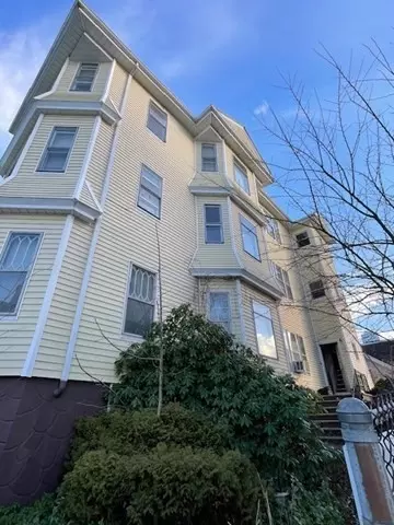 169 Walnut St, Fall River, MA 02720