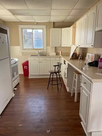 169 Walnut St, Fall River, MA 02720 photo 6