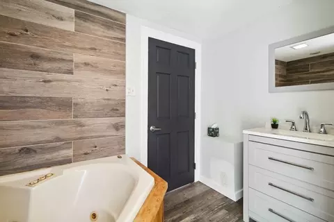 36 N Main St, Upton, MA 01568 photo 27