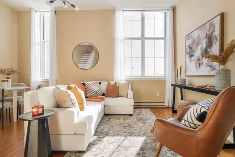 240 Heath St #PENTHOUSE16, Boston, MA 02130