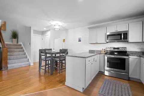 10 Carnation Cir #B, Reading, MA 01867 photo 18