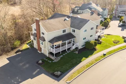 10 Carnation Cir #B, Reading, MA 01867 photo 2