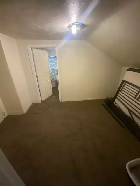 Bedroom - 8 West St, Worcester, MA 01609 photo 6 of 8