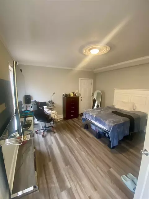 Bedroom - 8 West St, Worcester, MA 01609 photo 8 of 8