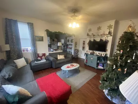 Living - 8 West St, Worcester, MA 01609 photo 1 of 3
