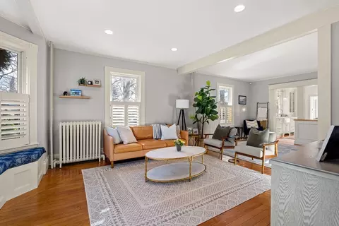 Living - 5 Elm Pl, Marblehead, MA 01945 photo 1 of 5