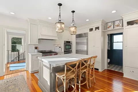 Kitchen - 5 Elm Pl, Marblehead, MA 01945 photo 7 of 8
