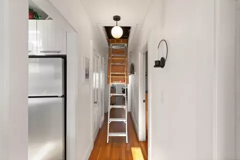 Entry Way - 38 School St #3, Beverly, MA 01915 photo 2 of 2