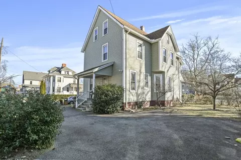 636 Sumner Ave, Springfield, MA 01108