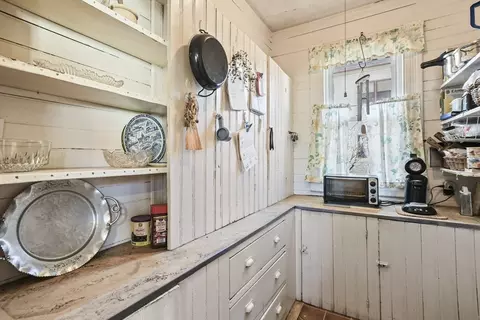 636 Sumner Ave, Springfield, MA 01108 photo 8