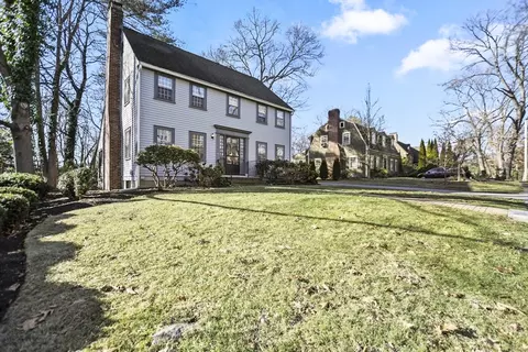Exterior - 20 Sunset Rd, Wellesley, MA 02482 photo 5 of 13