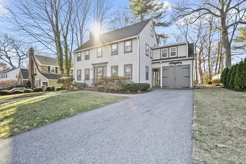 Exterior - 20 Sunset Rd, Wellesley, MA 02482 photo 6 of 13