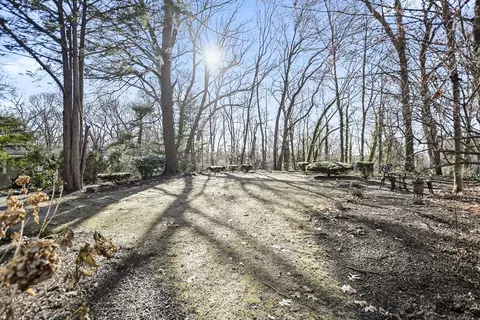 Exterior - 20 Sunset Rd, Wellesley, MA 02482 photo 11 of 13