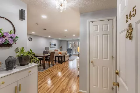 255 North Rd #245, Chelmsford, MA 01824