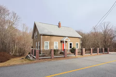 406 Highland St, Northbridge, MA 01534