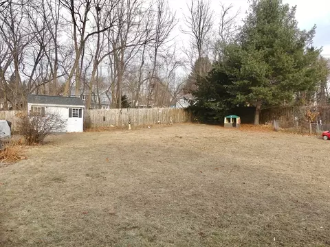 Exterior - 16 Factory Pl, Chicopee, MA 01013 photo 7 of 8