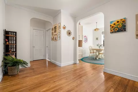 Entry Way - 1500 Beacon St #3, Brookline, MA 02445 photo 2 of 2