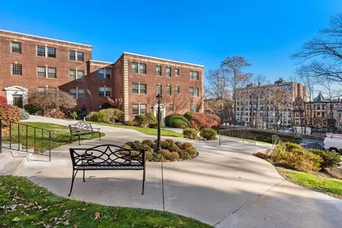 Exterior - 1500 Beacon St #3, Brookline, MA 02445 photo 2 of 2