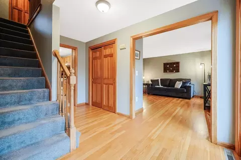 27 Powers Ln, Attleboro, MA 02703 photo 12