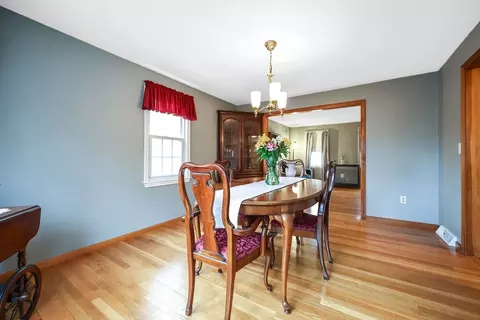 27 Powers Ln, Attleboro, MA 02703 photo 17