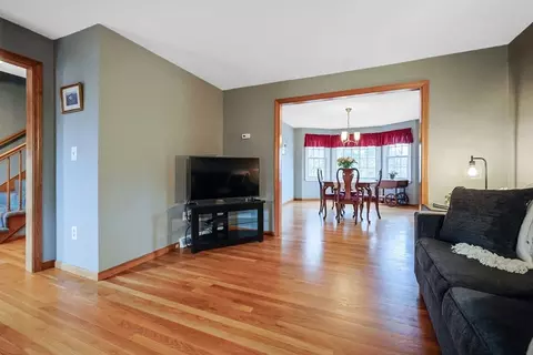 27 Powers Ln, Attleboro, MA 02703 photo 15
