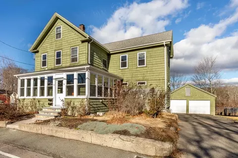94-96 Bolivar St, Canton, MA 02021