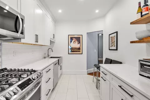 19 Garrison Rd #2, Brookline, MA 02445 photo 6
