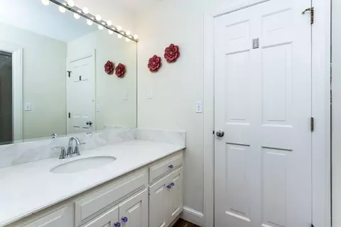 138 Pine St, Dover, MA 02030 photo 26