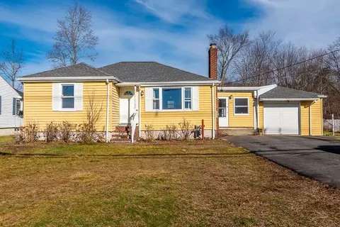 399 Canton St, Stoughton, MA 02072