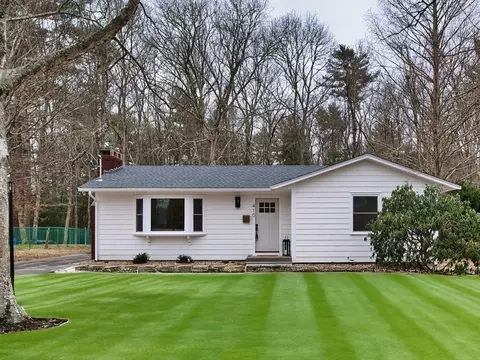 410 Valley Rd, New Bedford, MA 02745