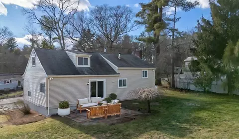 204 Orchard St, Millis, MA 02054 photo 2