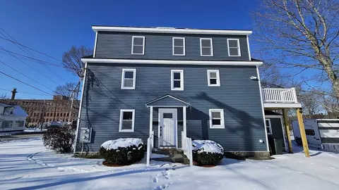 74-76 Middlesex St, Chelmsford, MA 01863